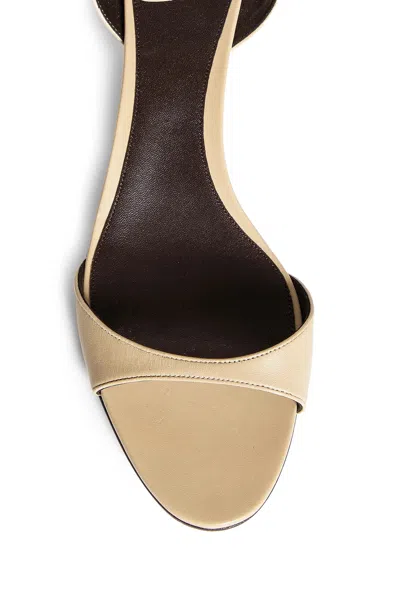The Row Vika Tacco A Spillo In Beige
