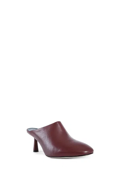 Aeyde Mila Leather Mule Pumps