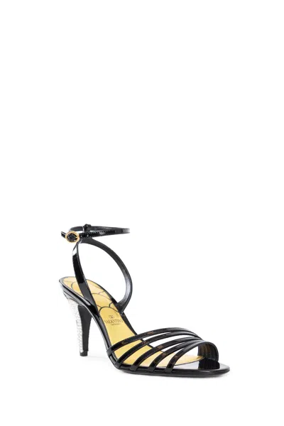 Valentino Garavani Valentino Ladycrush 85 Patent Sandal In Black