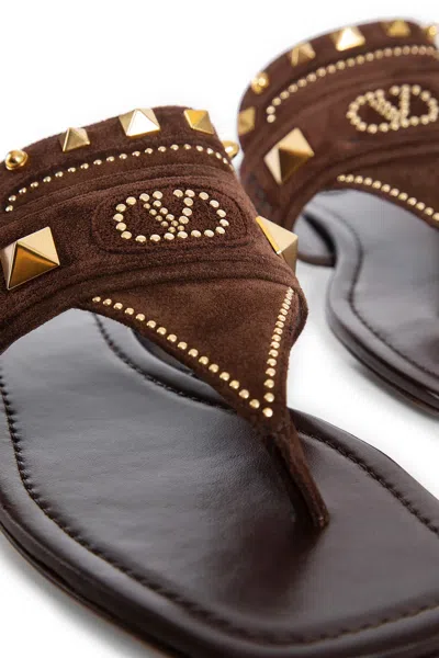 Valentino Garavani Plaster Caster Thong Sandals In Brown