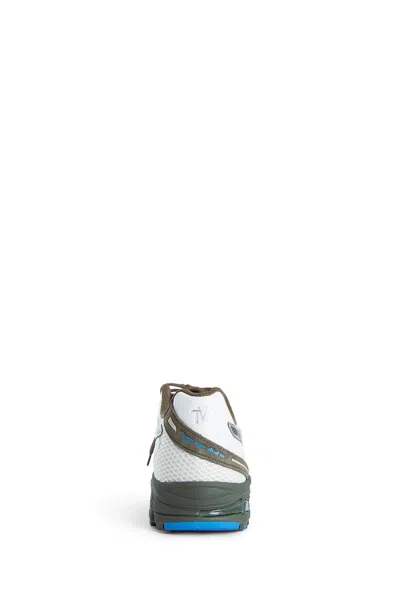 Asics Man Multicolor Sneakers In White