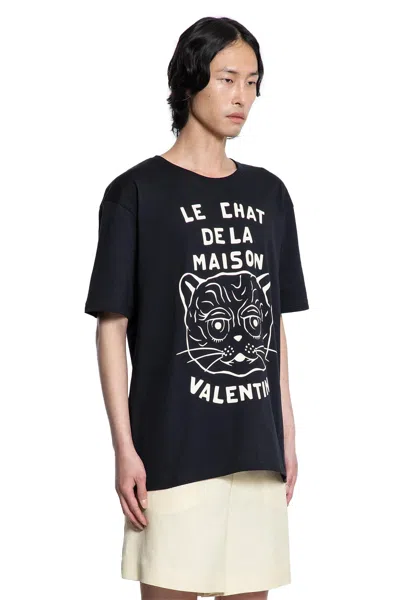 Valentino Garavani T-shirt With Le Chat De La Maison Print In Black