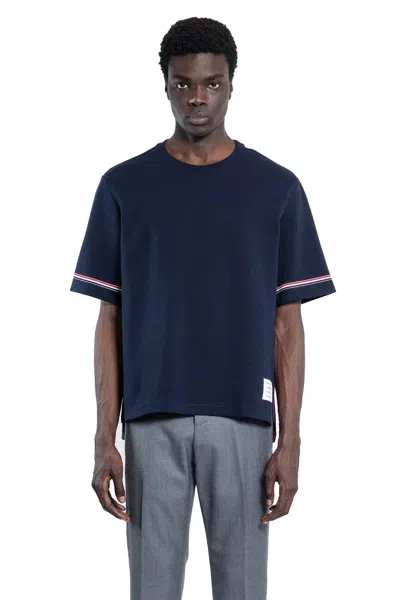 Thom Browne Relaxed Fit Short-sleeve T-shirt With Tricolor Accent And Patch In Black