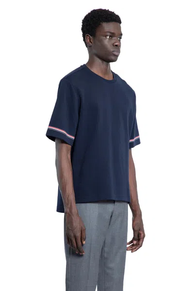 Thom Browne Relaxed Fit Short-sleeve T-shirt With Tricolor Accent And Patch In Black