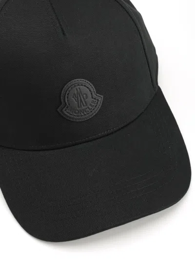 Moncler Casquette En Gabardine De Coton In Black