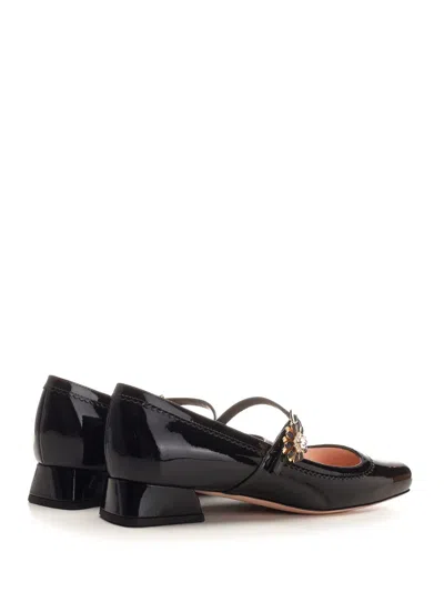 Roger Vivier Très Vivier Pumps Black