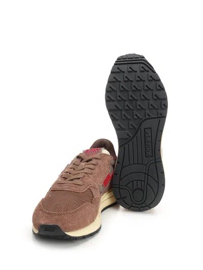 Autry Low Top Sneakers Rubber Sole In Brown
