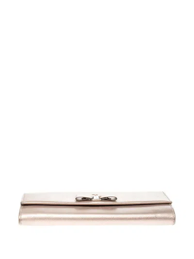 Pre-owned Ferragamo Leather Wallet In Neutral