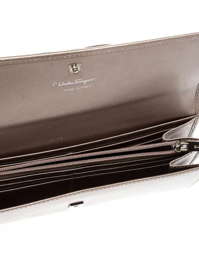 Pre-owned Ferragamo Leather Wallet In Neutral