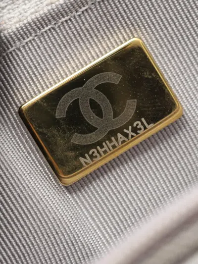 Pre-owned Chanel 2021 Matelasse Chain Wallet In Gray