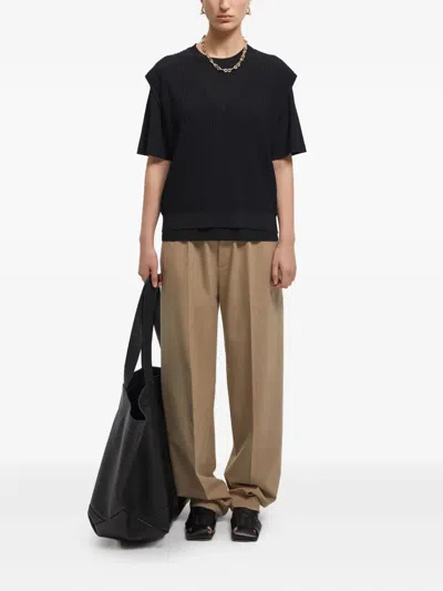 Aeron Orca Top In Black