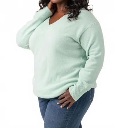 Vince Rib Trim V-neck Sweater - Plus Size In Fluorite In Green