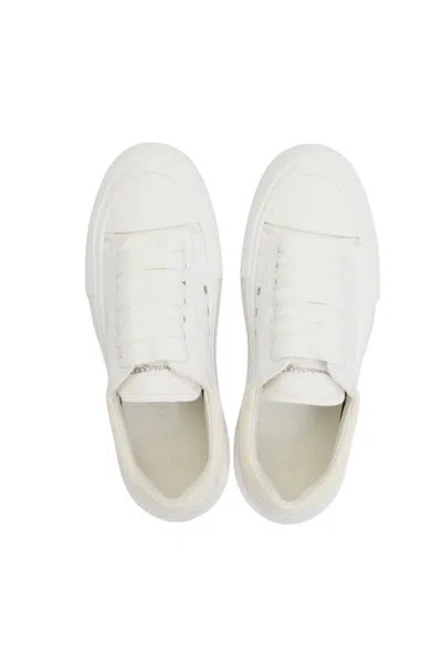 Alexander Mcqueen Logo Embossed Platform Sole Canvas Sneakers In White