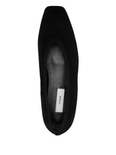Totême Toteme Minimalist Velvet Ballerinas Shoes In Black