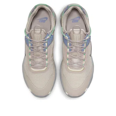 Nike React Live Gray In Neutral