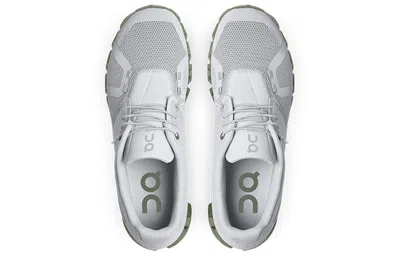 On Running Cloud 5 'glacier Reseda' In Gray
