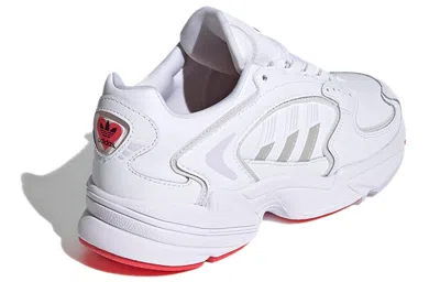 Adidas Originals (wmns) Adidas Falcon 2000 'white Grey'