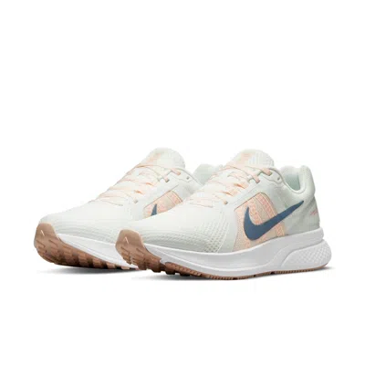 Nike (wmns)  Run Swift 2 'white Orange Blue' In White