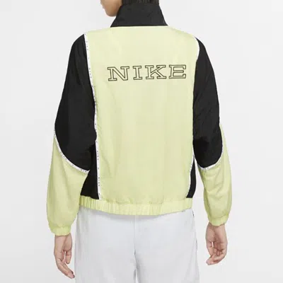 Nike (wmns)  Sportswear Woven Jacket Green