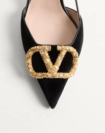 Valentino Vlogo Signature Pointed Toe Pumps In Black