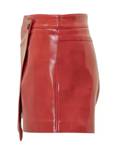 Msgm Patent Leather Asymmetric Skorts In Red
