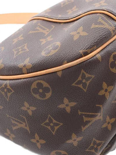 Pre-owned Louis Vuitton 2010 Galliera Pm Bag In Brown