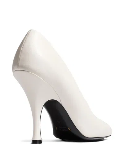 Khaite Eva Calfskin Leather Pumps In White