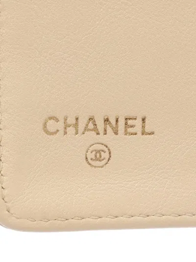 Pre-owned Chanel 2012-2013 Coco Mark Wallet In Neutral