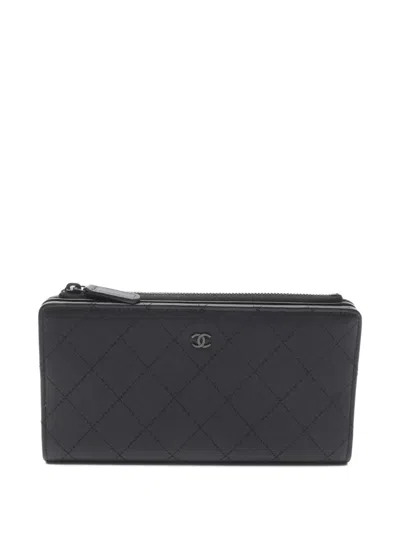 Pre-owned Chanel 2021 Matelasse Zip Wallet In Black