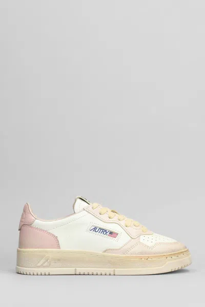 Autry Sup Vint Low Sneakers In White Leather
