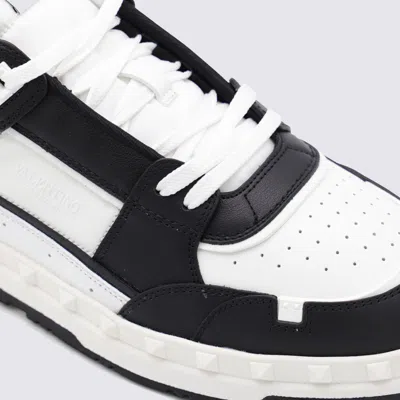 Valentino Garavani Men Two-tone Leather Freedots Sneakers