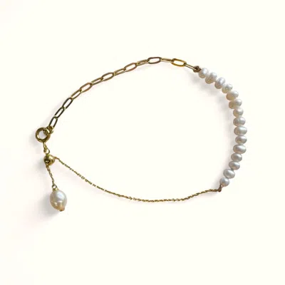 Clemence Wren Women's Adjustable Slider Freshwater Pearl Bracelet - Gold
