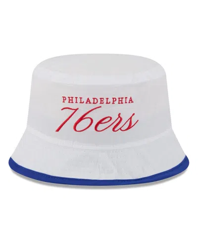 New Era Men's White/royal Philadelphia 76ers 2025 Nba Draft Nylon Bucket Hat