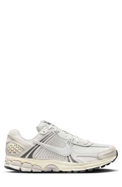 Nike Zoom Vomero 5 Sneaker