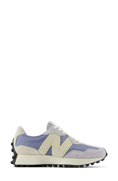 New Balance 327 Sneaker