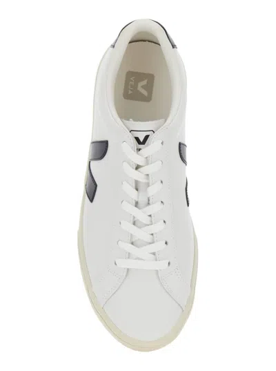 Veja 'esplar' White Low Top Sneakers With Contrasting Heel With Logo Lettering And Logo Patch On The Side In White