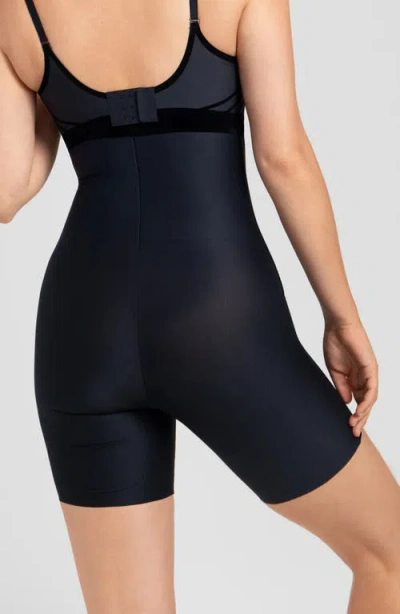 Honeylove No-show High-waist Shaping Shorts In Black