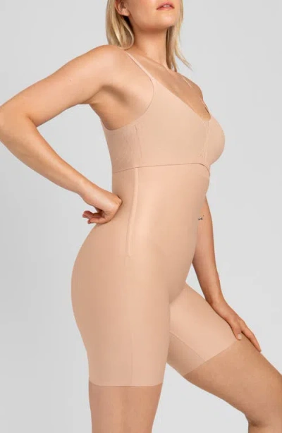Honeylove No-show High-waist Shaping Shorts In Neutral