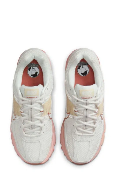 Nike Zoom Vomero 5 Sneaker