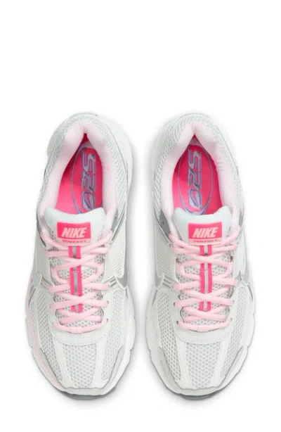 Nike Zoom Vomero 5 Sneaker