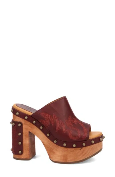 Dingo Free Spirit Platform Slide Sandal