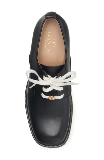 Valentino Garavani Vlogo Derby