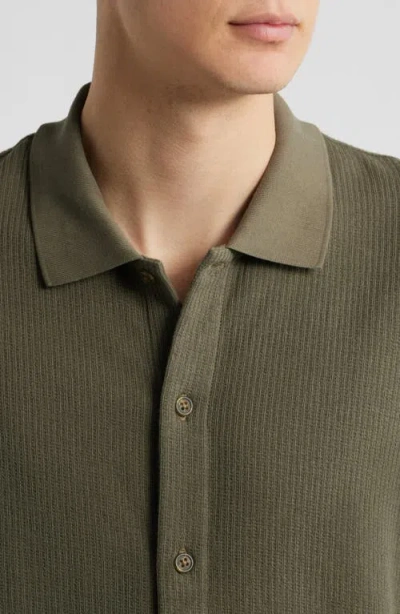 Vince Textured Double Knit Short Sleeve Button-up Shirt In Green