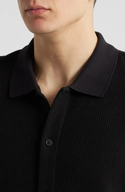 Vince Textured Double Knit Short Sleeve Button-up Shirt In Black