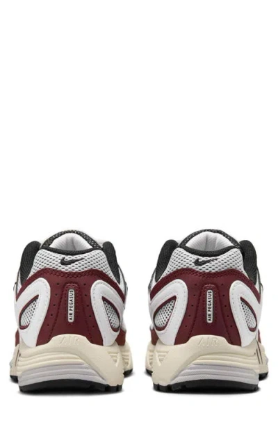 Nike Air Pegasus 2005 Sneaker