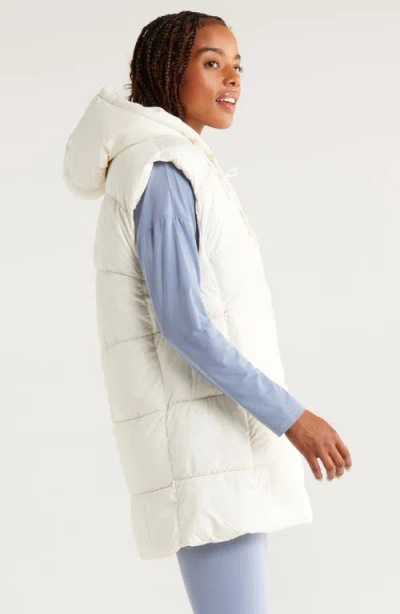 Zella Longline Hooded Puffer Vest In White