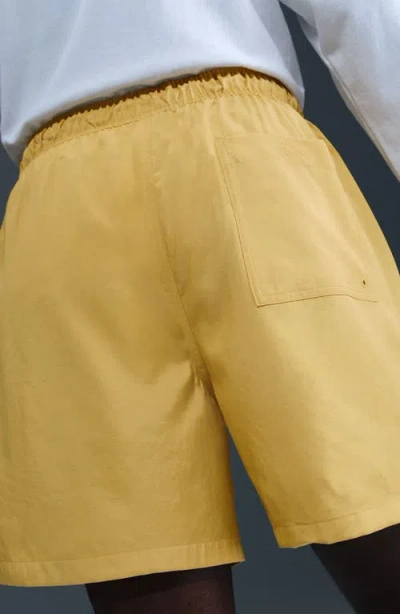 Nike Club Woven Flow Shorts