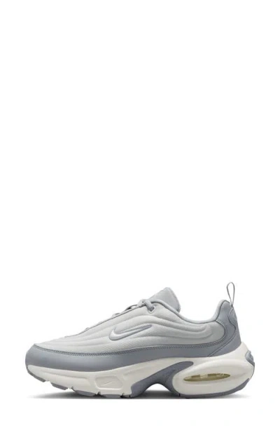 Nike Air Max Portal Sneaker