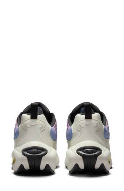 Nike Air Max Portal Sneaker