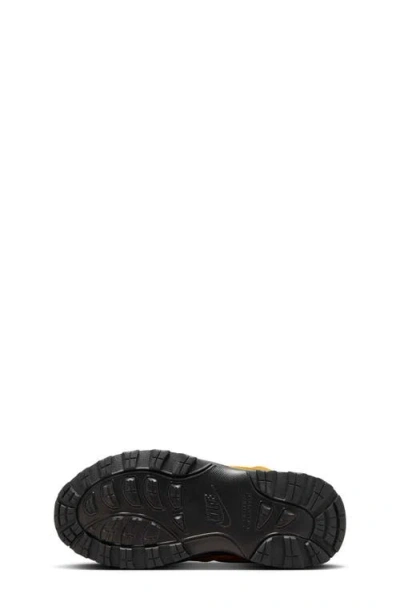 Nike Kids' Manoa Sneaker Boot